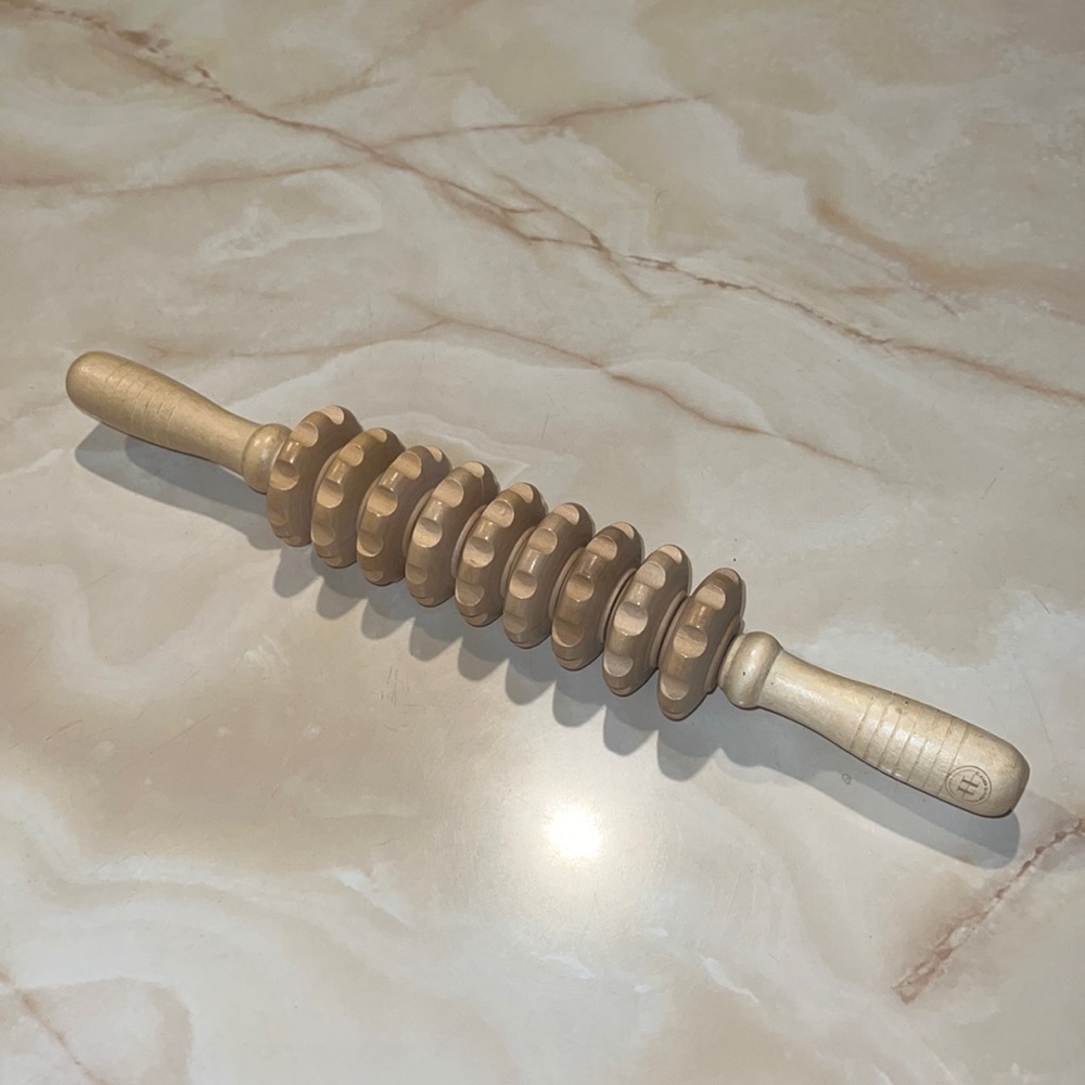 Wooden Fascia pressure point Massage Roller